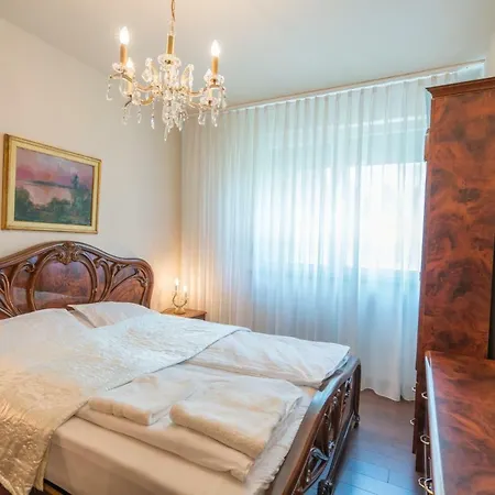 Royal Luxus Wellness Siófok