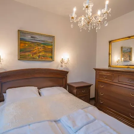 Royal Luxus Wellness Apartment *
