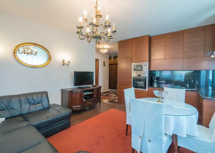 Royal Luxus Wellness Апартаменты *