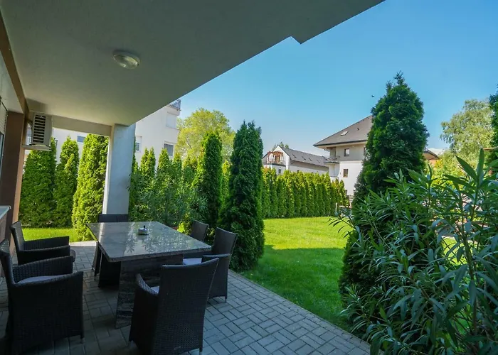 Royal Luxus Wellness Апартаменты Шиофок
